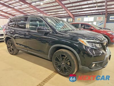Czwarte zdjęcie samochodu z boku: 2019 HONDA PASSPORT SPORT VIN:5FNYF8H24KB022464 - miniatura