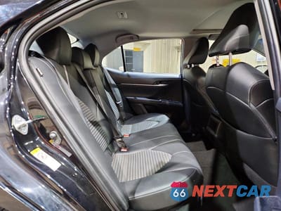 Zdjęcie 10 z 12 samochodu: 2018 TOYOTA CAMRY HYBRID SE VIN:4T1B21HK2JU002479 - miniatura