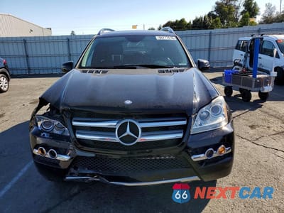 Piąte zdjęcie samochodu w środku: 2011 MERCEDES-BENZ GL 450 4MATIC VIN:4JGBF7BEXBA679700 - miniatura