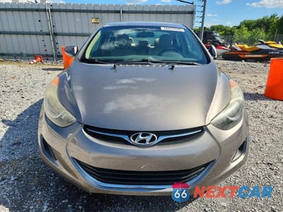 Piąte zdjęcie samochodu w środku: 2013 HYUNDAI ELANTRA GLS VIN:5NPDH4AE6DH397931 - miniatura