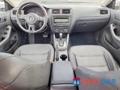 Zdjęcie 8 z 13 samochodu: 2011 VOLKSWAGEN JETTA SE VIN:3VWDZ7AJ8BM375154 - miniatura