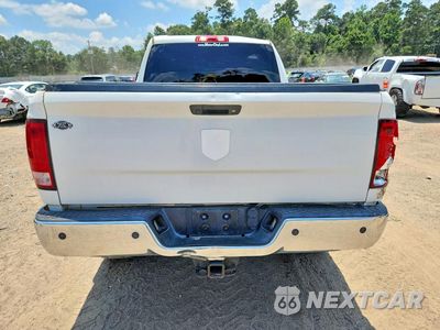 Zdjęcie 6 z 12 samochodu: 2017 RAM 2500 SLT VIN:3C6UR5DL9HG754943 - miniatura
