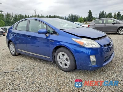 Czwarte zdjęcie samochodu z boku: 2010 TOYOTA PRIUS III VIN:JTDKN3DU8A0121143 - miniatura