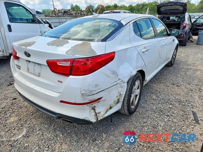 Trzecie zdjęcie samochodu z tyłu: 2014 KIA OPTIMA LX VIN:5XXGM4A78EG270072 - miniatura