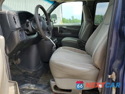 Zdjęcie 7 z 13 samochodu: 2004 CHEVROLET EXPRESS G2500 VIN:1GAGG25UX41238013 - miniatura