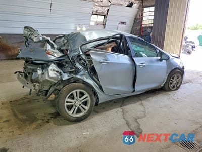 Trzecie zdjęcie samochodu z tyłu: 2017 CHEVROLET CRUZE LT VIN:3G1BE6SM4HS555673 - miniatura