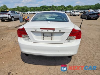 Zdjęcie 6 z 12 samochodu: 2011 VOLVO C70 T5 VIN:YV1672MC8BJ117239 - miniatura