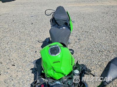 Piąte zdjęcie samochodu w środku: 2018 KAWASAKI EX400 VIN:JKAEXKG16JDA08364 - miniatura