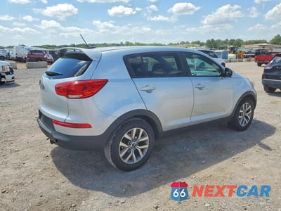 Trzecie zdjęcie samochodu z tyłu: 2015 KIA SPORTAGE LX VIN:KNDPB3AC8F7776041 - miniatura