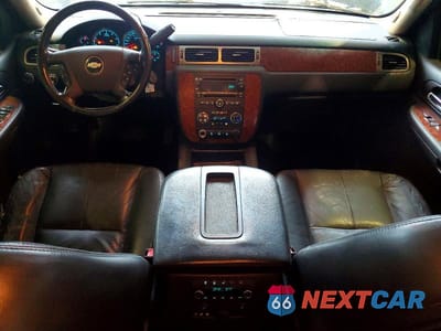 Zdjęcie 8 z 13 samochodu: 2007 CHEVROLET SUBURBAN K1500 VIN:1GNFK16307J348405 - miniatura