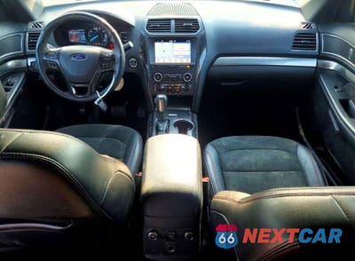 Zdjęcie 8 z 13 samochodu: 2019 FORD EXPLORER XLT VIN:1FM5K8D81KGB36996 - miniatura