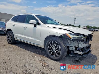 Czwarte zdjęcie samochodu z boku: 2021 VOLVO XC60 T6 INSCRIPTION VIN:YV4A22RL0M1723674 - miniatura