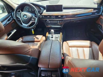Zdjęcie 8 z 13 samochodu: 2016 BMW X5 XDR40E VIN:5UXKT0C52G0S78902 - miniatura