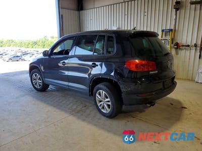 Drugie zdjęcie samochodu z przodu: 2012 VOLKSWAGEN TIGUAN S VIN:WVGAV7AX3CW520684 - miniatura