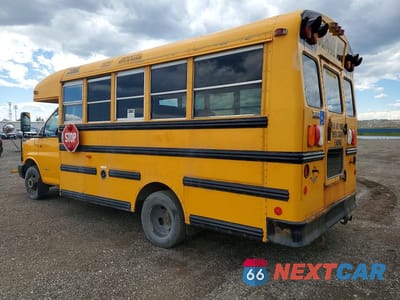 Drugie zdjęcie samochodu z przodu: 2010 CHEVROLET EXPRESS CU - SCHOOL BUS VIN:1GB9G5AG9A1165394 - miniatura