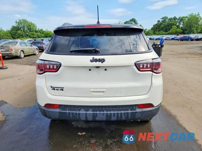 Zdjęcie 6 z 14 samochodu: 2018 JEEP COMPASS LATITUDE VIN:3C4NJDBBXJT481128 - miniatura