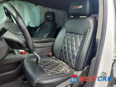 Zdjęcie 12 z 13 samochodu: 2021 CHEVROLET SILVERADO K1500 RST VIN:3GCUYEED1MG160506 - miniatura