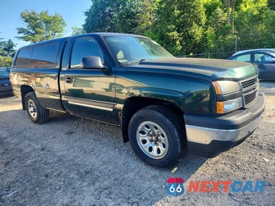 Czwarte zdjęcie samochodu z boku: 2006 CHEVROLET SILVERADO K1500 VIN:1GCEK14T56E154080 - miniatura