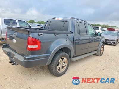 Trzecie zdjęcie samochodu z tyłu: 2010 FORD EXPLORER SPORT TRAC XLT VIN:1FMEU3BE9AUA31368 - miniatura