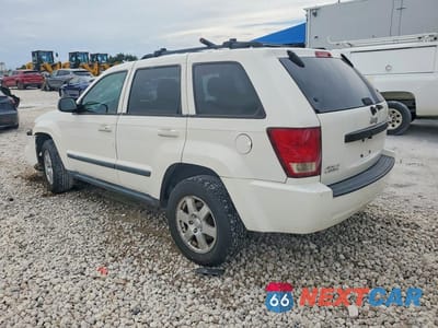 Drugie zdjęcie samochodu z przodu: 2008 JEEP GRAND CHEROKEE LAREDO VIN:1J8GR48K58C188874 - miniatura