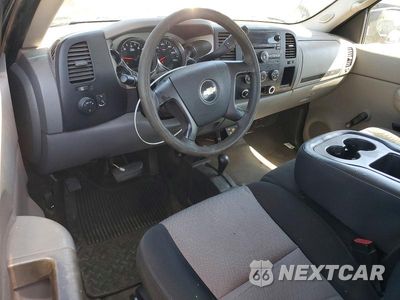 Zdjęcie 8 z 12 samochodu: 2008 CHEVROLET SILVERADO K2500 HEAVY DUTY VIN:1GCHK29K18E129456 - miniatura