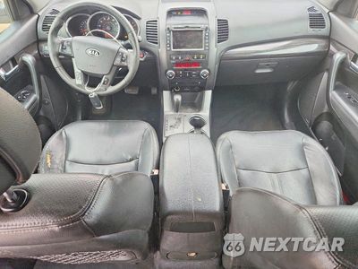 Zdjęcie 8 z 12 samochodu: 2011 KIA SORENTO EX VIN:5XYKU4A21BG145193 - miniatura