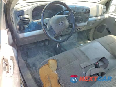 Zdjęcie 8 z 12 samochodu: 2005 FORD F350 SRW SUPER DUTY VIN:1FDWF34595EC38449 - miniatura
