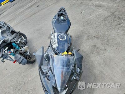 Piąte zdjęcie samochodu w środku: 2024 KAWASAKI ZX400 P VIN:ML5ZXCP1XRDA23873 - miniatura