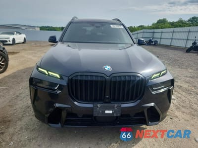 Piąte zdjęcie samochodu w środku: 2023 BMW X7 XDRIVE40I VIN:5UX23EM0XP9P90399 - miniatura