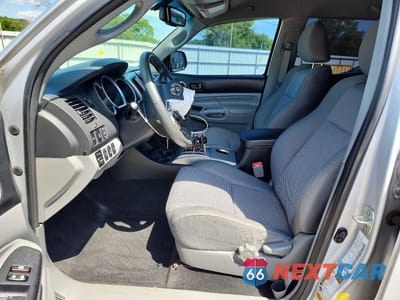 Zdjęcie 7 z 12 samochodu: 2013 TOYOTA TACOMA DOUBLE CAB VIN:3TMLU4EN4DM109562 - miniatura