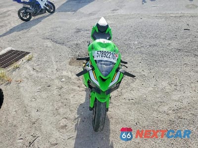 Piąte zdjęcie samochodu w środku: 2025 KAWASAKI ZX636 K VIN:JKBZXJK12SA007324 - miniatura