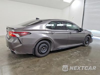 Trzecie zdjęcie samochodu z tyłu: 2024 TOYOTA CAMRY XSE VIN:4T1K61AK9RU190945 - miniatura