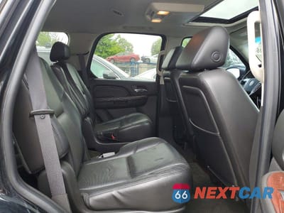Zdjęcie 11 z 13 samochodu: 2007 CADILLAC ESCALADE LUXURY VIN:1GYFK63817R314376 - miniatura
