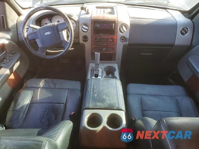 Zdjęcie 8 z 12 samochodu: 2007 FORD F150 VIN:1FTPX12V27NA21437 - miniatura