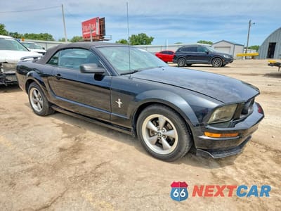 Czwarte zdjęcie samochodu z boku: 2006 FORD MUSTANG VIN:1ZVHT84N065142534 - miniatura