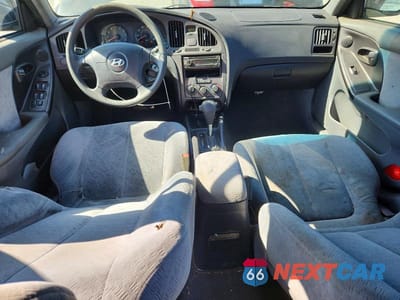 Zdjęcie 8 z 12 samochodu: 2005 HYUNDAI ELANTRA GLS VIN:KMHDN46D95U000501 - miniatura