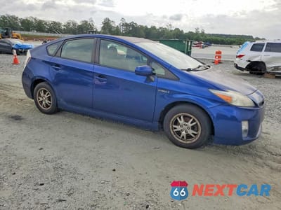 Czwarte zdjęcie samochodu z boku: 2011 TOYOTA PRIUS THREE VIN:JTDKN3DU4B5304205 - miniatura