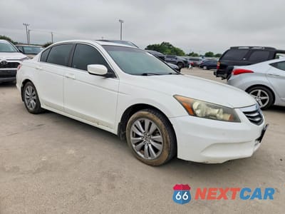 Czwarte zdjęcie samochodu z boku: 2012 HONDA ACCORD EXL VIN:1HGCP2F82CA006870 - miniatura