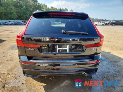 Zdjęcie 6 z 13 samochodu: 2025 VOLVO XC60 PLUS VIN:YV4M12RC4S1113077 - miniatura