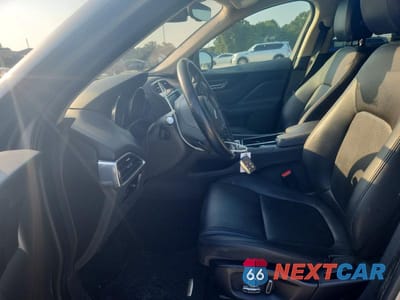 Zdjęcie 7 z 13 samochodu: 2020 JAGUAR F-PACE PREMIUM VIN:SADCJ2FX4LA636952 - miniatura