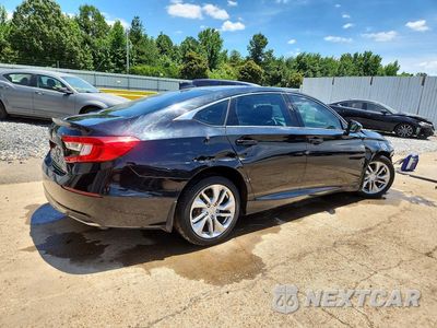 Trzecie zdjęcie samochodu z tyłu: 2018 HONDA ACCORD LX VIN:1HGCV1F17JA202741 - miniatura