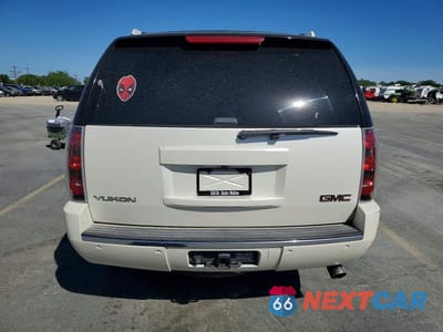 Zdjęcie 6 z 14 samochodu: 2013 GMC YUKON DENALI VIN:1GKS2EEF7DR309421 - miniatura