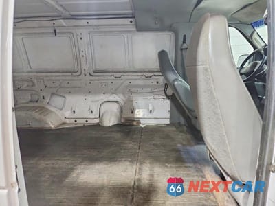 Zdjęcie 11 z 14 samochodu: 2003 FORD E150 DELIVERY VAN VIN:1FTRE14213HA81834 - miniatura