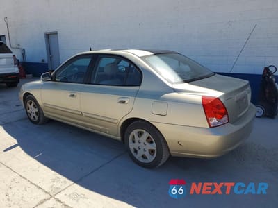 Drugie zdjęcie samochodu z przodu: 2005 HYUNDAI ELANTRA GLS VIN:KMHDN46D25U051029 - miniatura