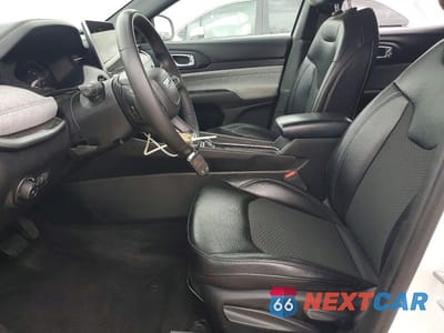 Zdjęcie 7 z 13 samochodu: 2023 JEEP COMPASS LATITUDE VIN:3C4NJDBN5PT552707 - miniatura