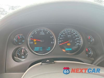 Zdjęcie 9 z 12 samochodu: 2009 GMC SIERRA C1500 SLT VIN:3GTEC33J39G238033 - miniatura