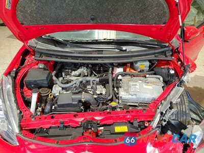 Zdjęcie 11 z 12 samochodu: 2015 TOYOTA PRIUS C TWO VIN:JTDKDTB35F1091212 - miniatura