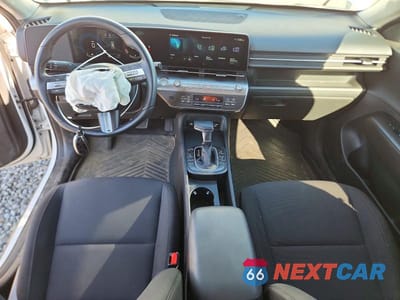 Zdjęcie 8 z 13 samochodu: 2025 HYUNDAI KONA SEL VIN:KM8HBCABXSU219523 - miniatura