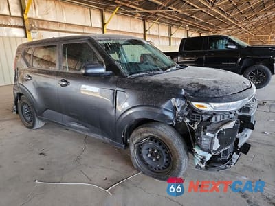 Czwarte zdjęcie samochodu z boku: 2020 KIA SOUL LX VIN:KNDJ23AU3L7052798 - miniatura