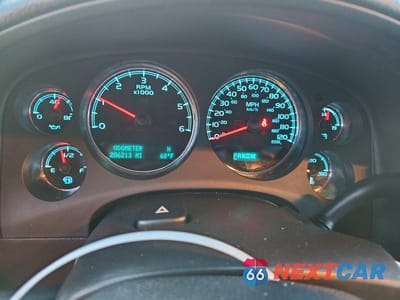 Zdjęcie 9 z 13 samochodu: 2014 CHEVROLET SUBURBAN K1500 LTZ VIN:1GNSKKE75ER147641 - miniatura